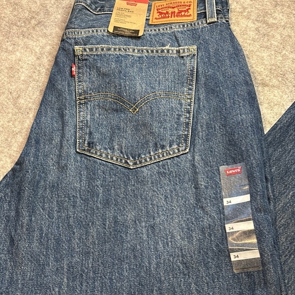 ✨ Levi’s Low Pro Straight Jeans – Women’s Size 34 – NWT ✨ - Picture 3 of 12